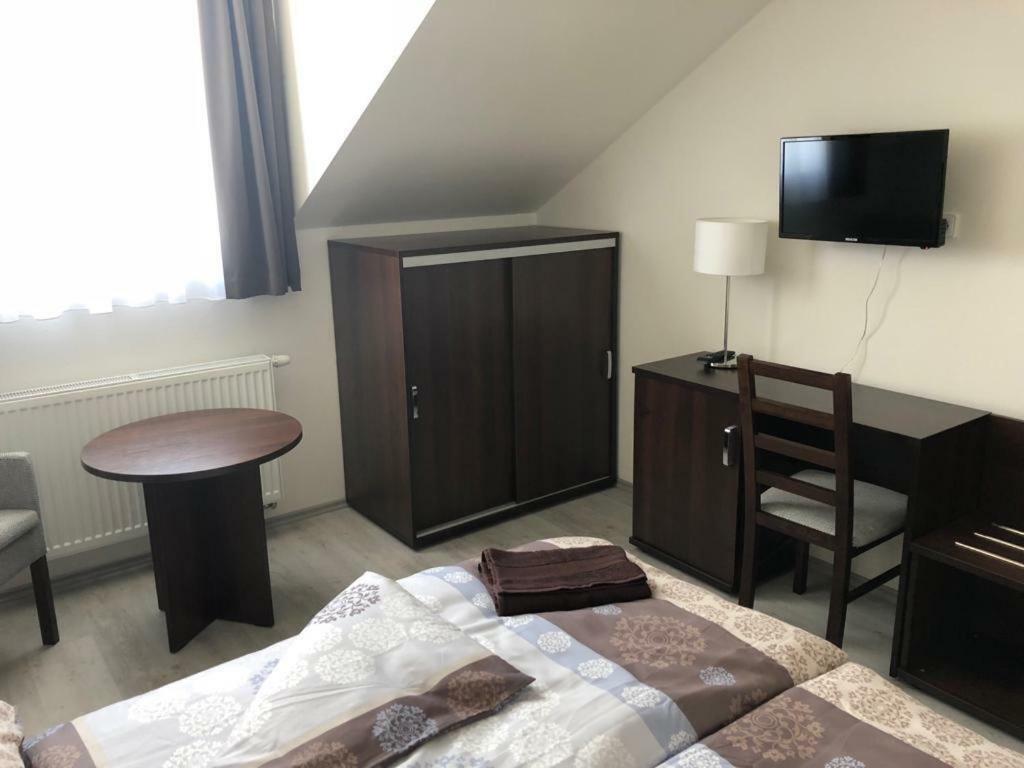Trebon Apartman 2+Kk Buitenkant foto