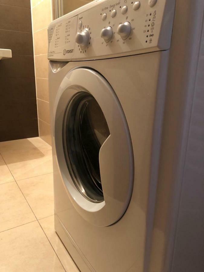 Trebon Apartman 2+Kk Buitenkant foto